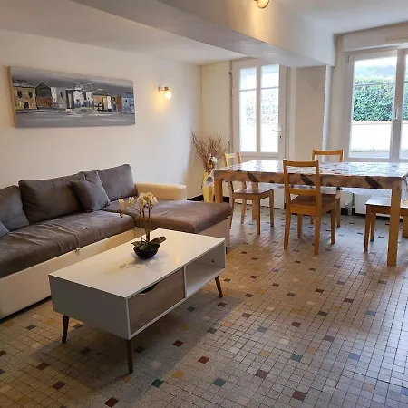 Grande Maison Calme Pour Familles & Groupes * Château-Gontier